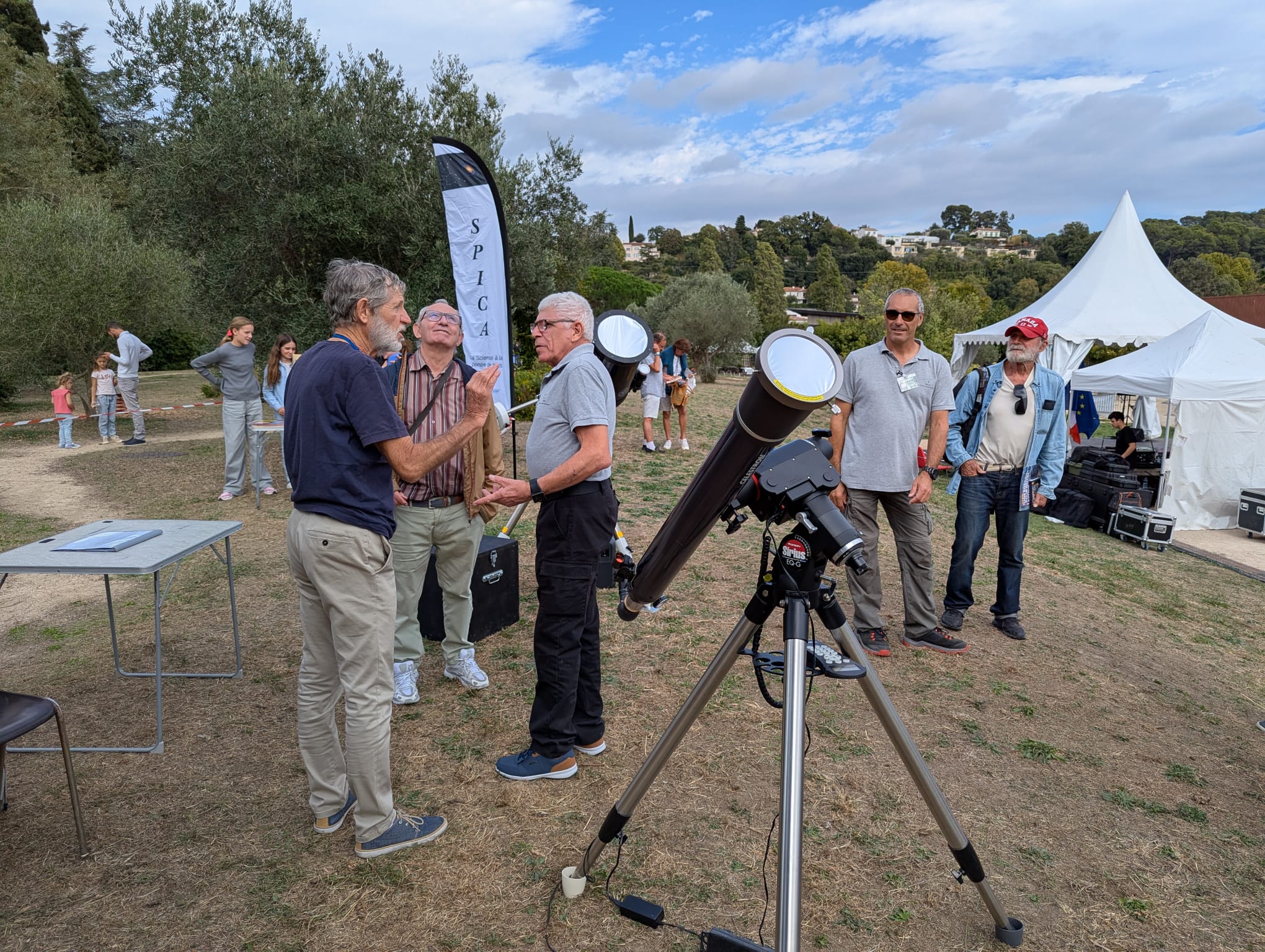 WhatsApp%20Image%202025-10-04%20%C3%A0%2015.01.26_715cd937 WhatsApp%20Image%202025-10-04%20%C3%A0%2015.01.26_715cd937